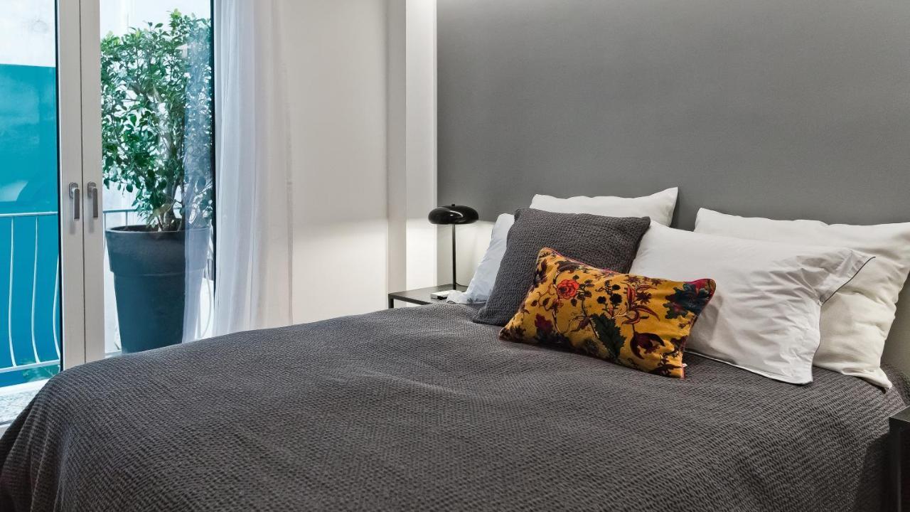 BAG- Boutique Apartment Grey - Hilton Area Athènes Extérieur photo